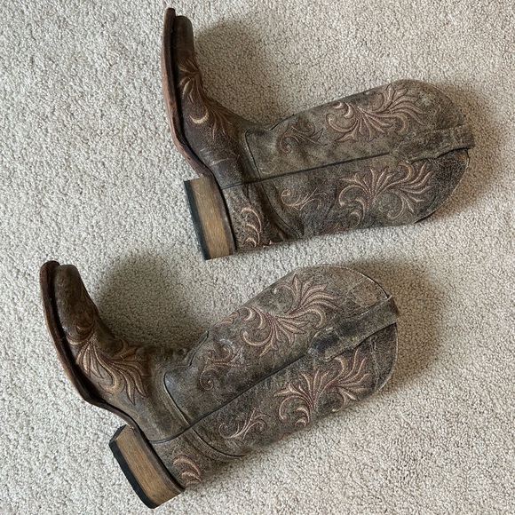 Circle G cowboy boots, size 8.5 - Picture 2 of 7